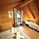 Le Montagnard En Bois