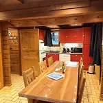 Le Montagnard En Bois لابْريسْ