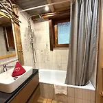 Le Montagnard En Bois *