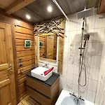 Le Montagnard En Bois لابْريسْ