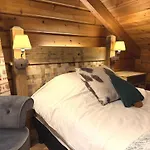 Le Montagnard En Bois شاليه