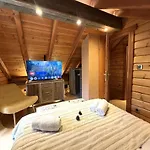 Le Montagnard En Bois * لابْريسْ