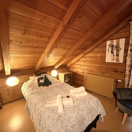 Le Montagnard En Bois