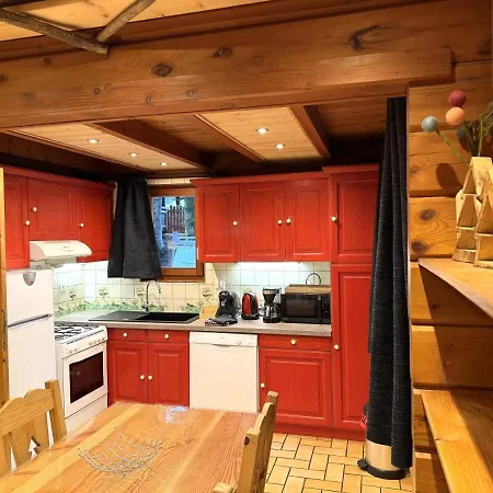 Alpstuga Le Montagnard En Bois *