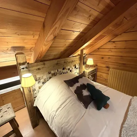 Le Montagnard En Bois *