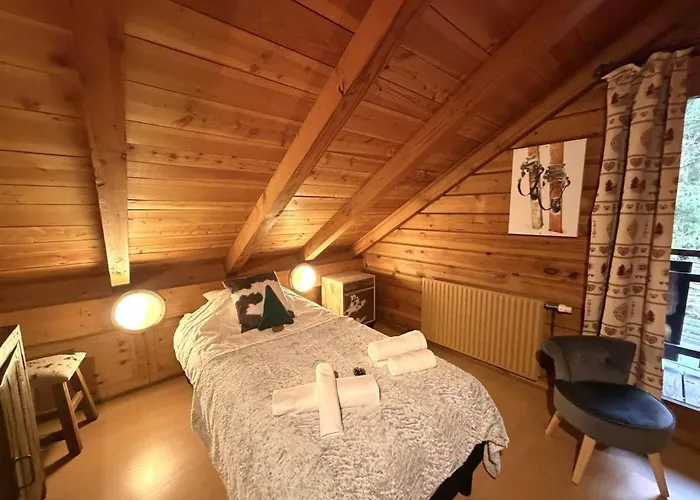 Le Montagnard En Bois