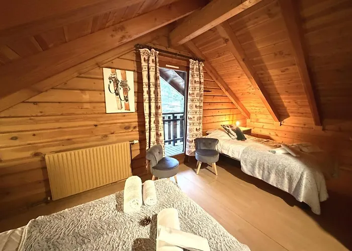 Le Montagnard En Bois