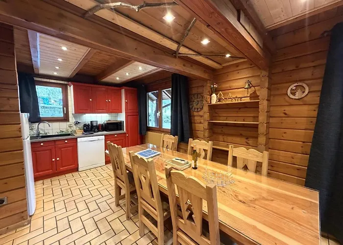 Le Montagnard En Bois *